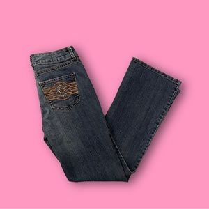 GORGEOUS flare jeans 👖!!